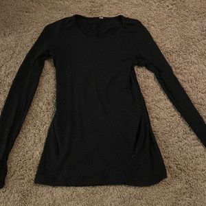 Lululemon running long sleeve
